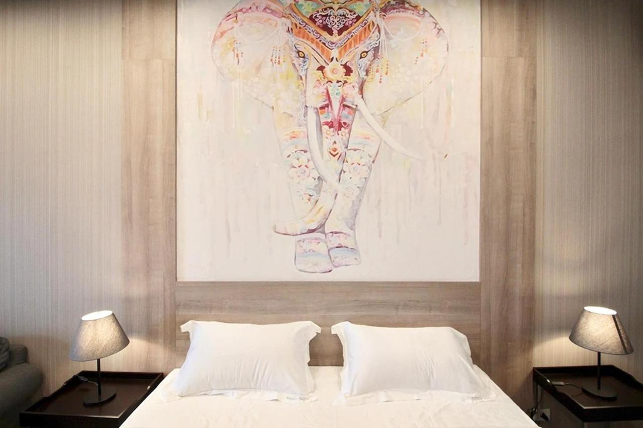 R 17 Living Hotel Bangkok Dış mekan fotoğraf