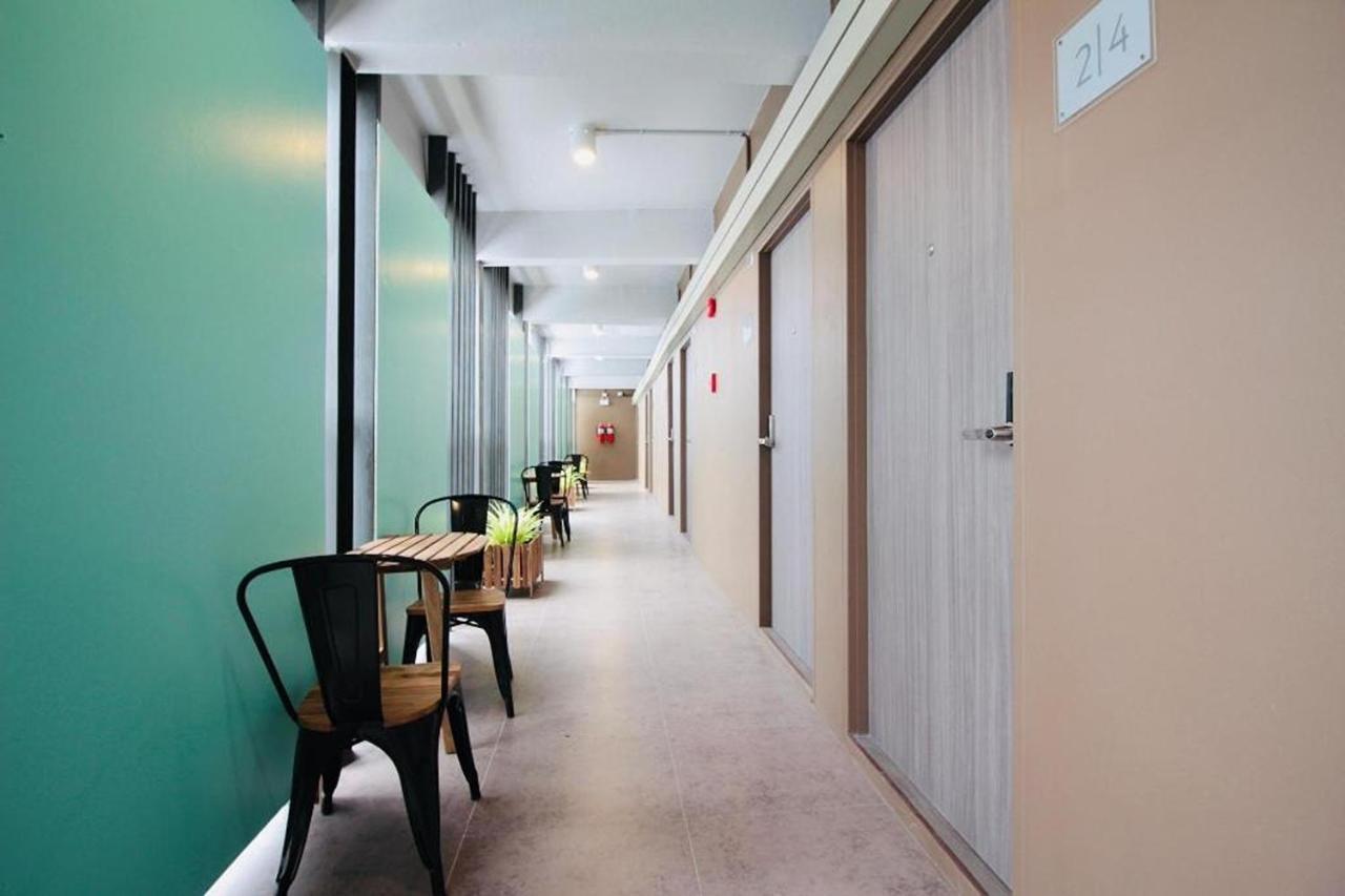 R 17 Living Hotel Bangkok Dış mekan fotoğraf