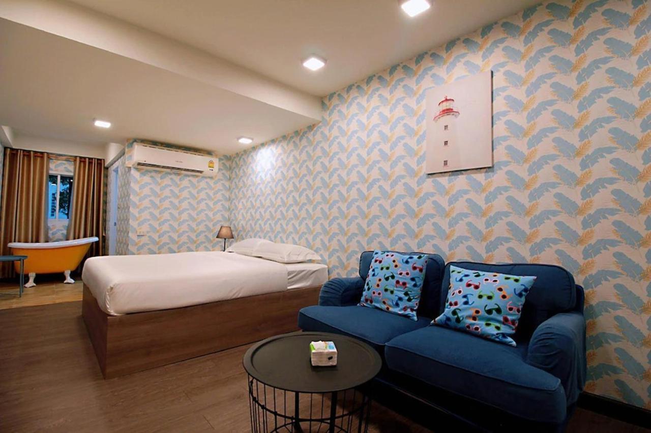 R 17 Living Hotel Bangkok Dış mekan fotoğraf