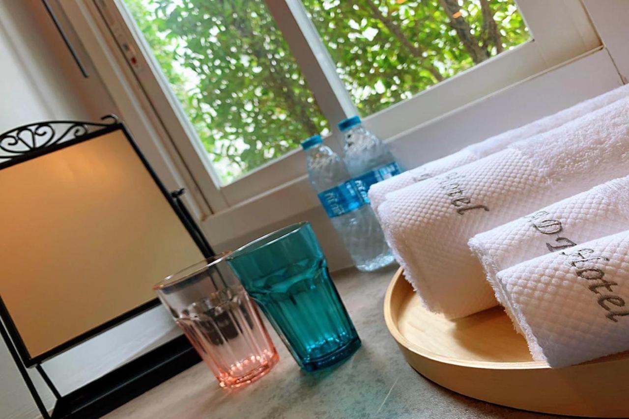 R 17 Living Hotel Bangkok Dış mekan fotoğraf